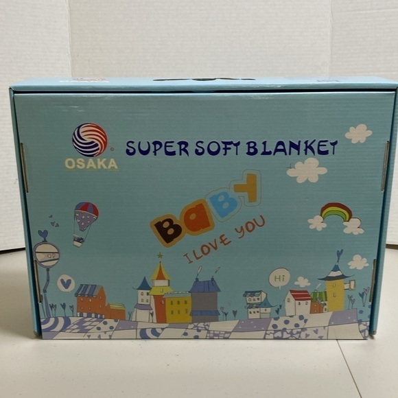 $49 New! OSAKA Super Soft Baby/ Toddler Blanket in Soccer Player Design - Picture 2 of 8